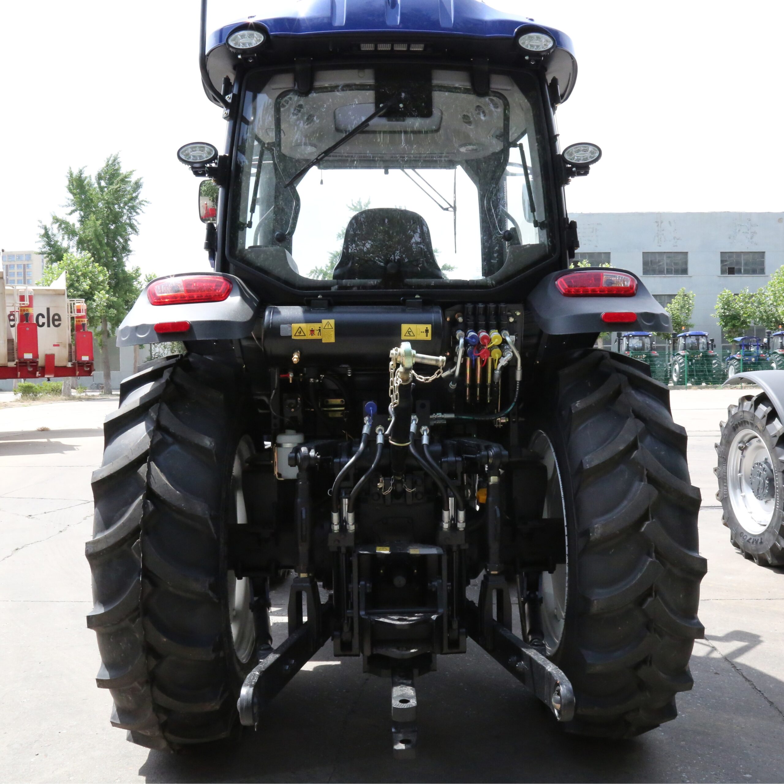 Tractor TX1104 - Imagen 4